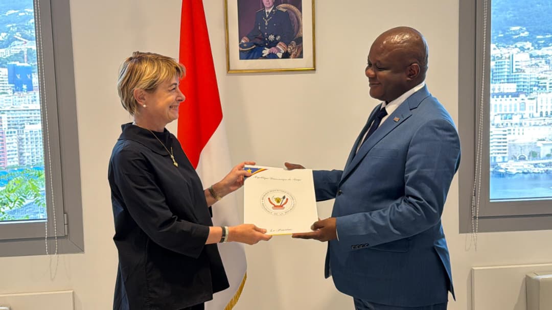 CrispinMbadu's tweet photo. MONACO, ce lundi 18 mai 2026|Dans le cadre de la campagne pour le Secrétariat Général de l’OIF, j'ai eu des échanges fructueux avec Mme Isabelle ROSABRUNETTO, Directrice générale, Département des Relations Extérieures & de la Coopération du Ministère d’Etat de la Principauté de Monaco.

​Au menu des échanges avec ce contributeur financier majeur de la Francophonie : la vision stratégique de la candidate de la RDC, Madame @JulianaLumb. Un accent particulier a été mis sur les priorités partagées : les droits des femmes, l'Etat de droit, la Démocratie, le changement climatique et le développement durable, le soutien aux agences de la Francophonie comme @TV5MONDE, l'éducation des jeunes filles et l'avenir de la jeunesse francophone. Une convergence forte pour une Francophonie moderne, solidaire et engagée. 
@kayikwambaT
@RDCongoMAE
@SuminwaJudith 
@Presidence_RDC