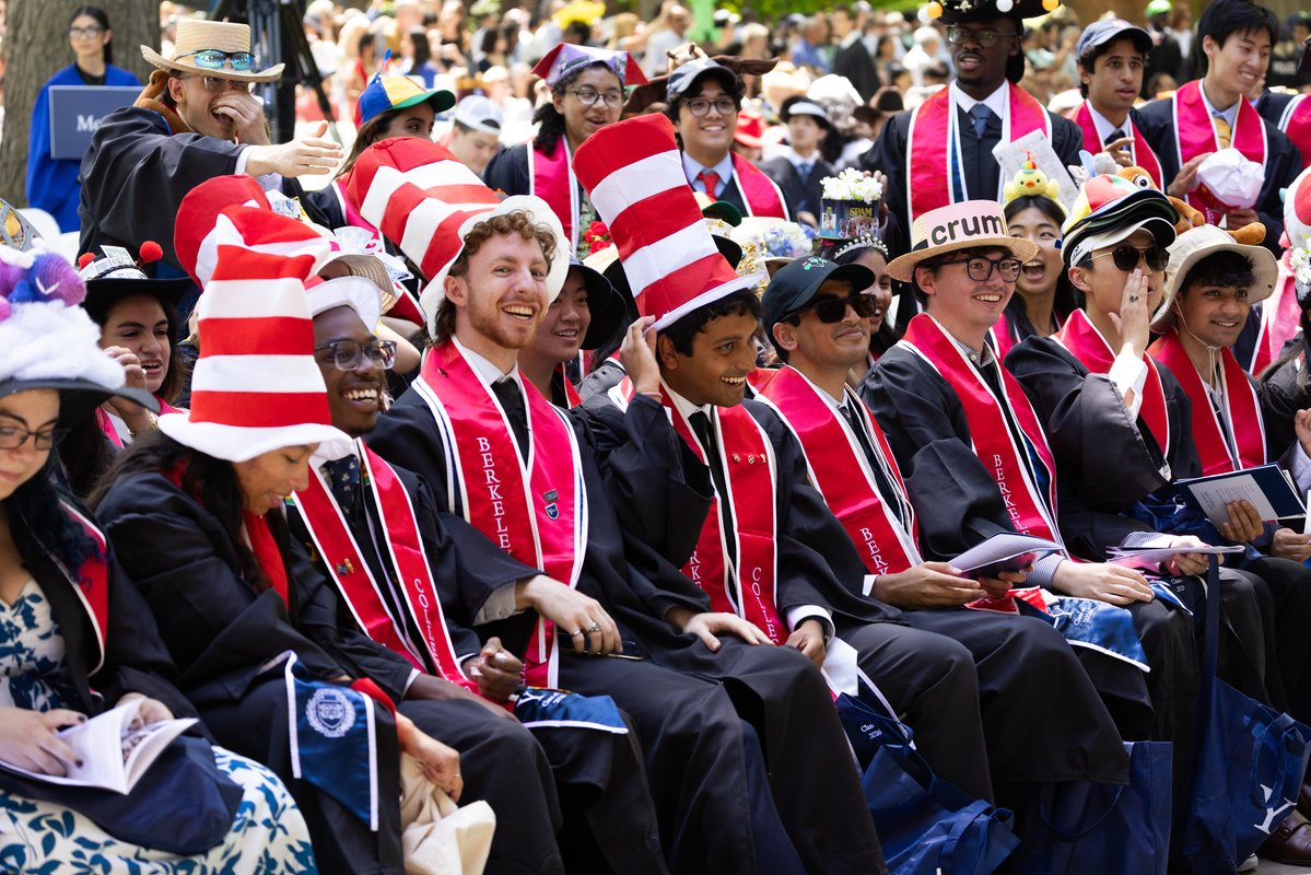 Yale University tweet media