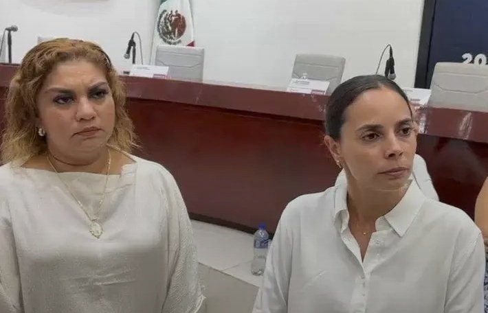 Geos4444's tweet photo. Guarden este tuit , en poco tiempo que la directora que no es veterinaria ya no pueda sostener su refugio de perros los va a trasladar a bienestar animal o tomara los alimentos se bienestar animal para su negocio de cachorrilandia @VigiaCiudadano7 @Jackskinripper @anapatyp https://t.co/6eT8RSzLOt