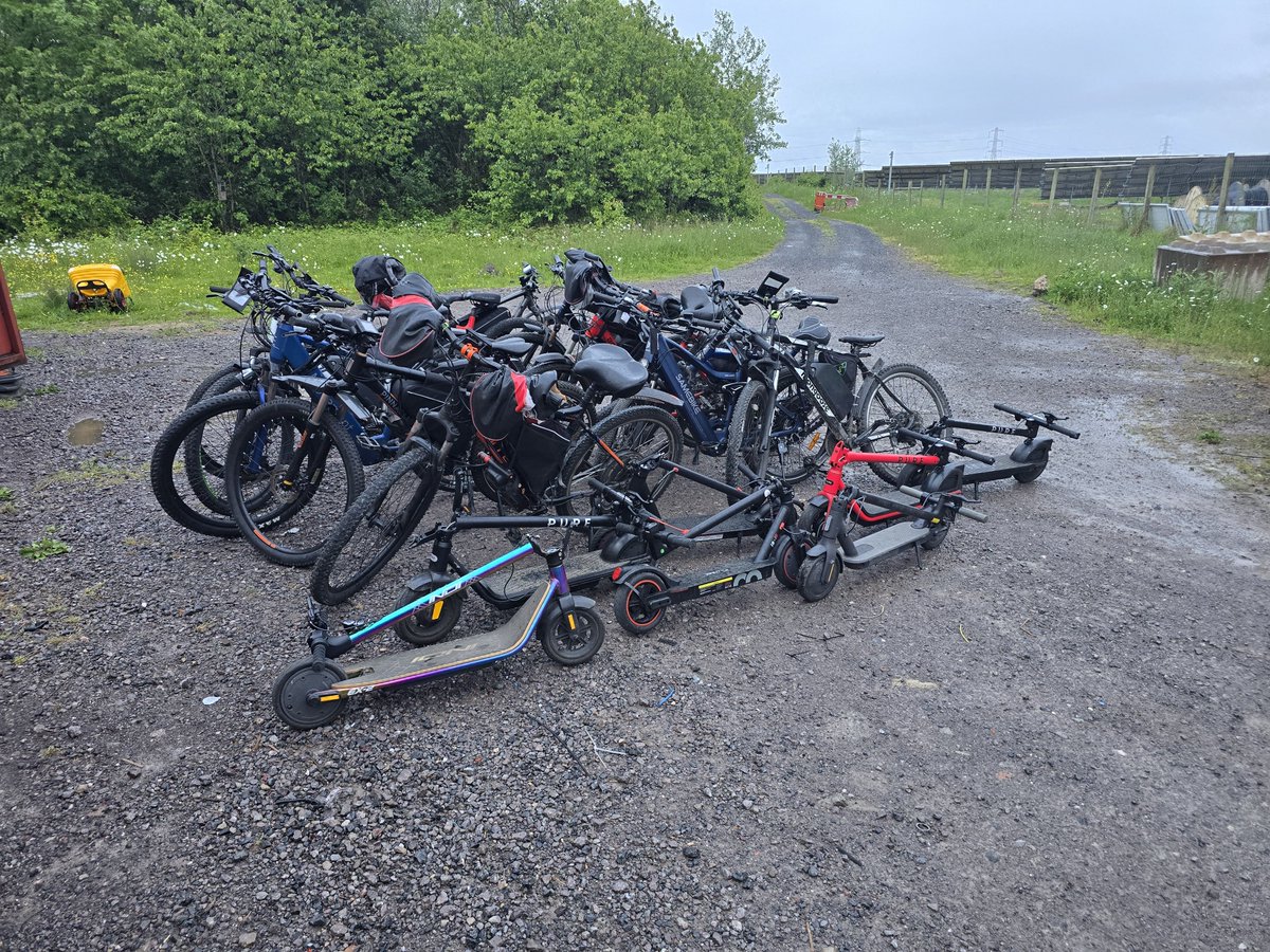 cardiffcouncil's tweet photo. Our Off Road Bike Enforcement team &amp; City Centre Wardens joined @swpolice to crack down on illegal MPVs across Cardiff.

21 illegally adapted MPVs and e-scooters seized, bringing the total to 633 seized and recycled since August last year. 

👉 https://t.co/zM6yOos9w6 https://t.co/aTGRbbc0ja