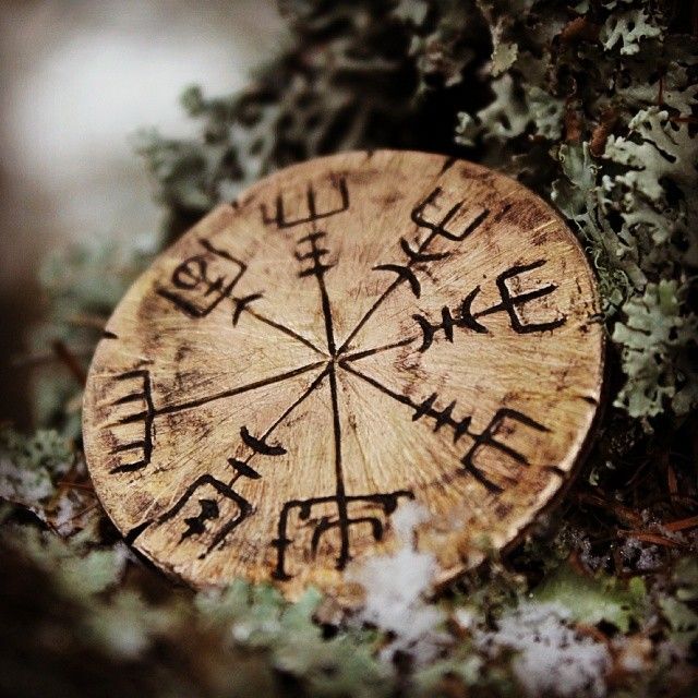 OnurbRag's tweet photo. You'll never get lost if you know where you've been.

#Vegvisir https://t.co/0U2lqsTNrH