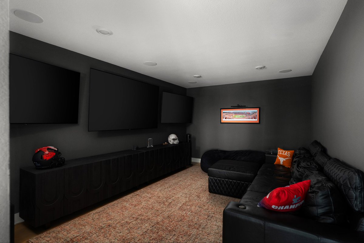 Joey ♠️ | ATX REALTOR® tweet media