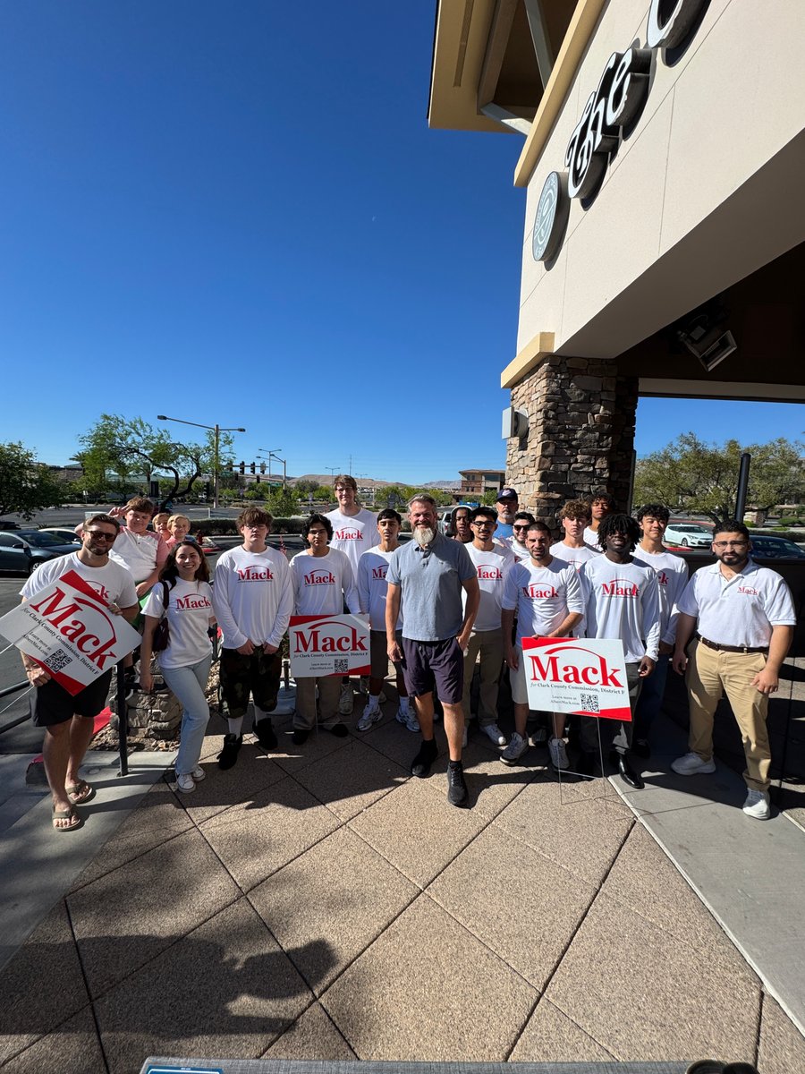 VoteAlbertMack's tweet photo. If you’ve got a sign in your yard…thank you!
If you want one, message us and we’ll get it to you.
Vote Albert Mack for Clark County Commissioner District F.
#BackTheMack #NVPolitics #ClarkCounty https://t.co/FhiiBrGeI1