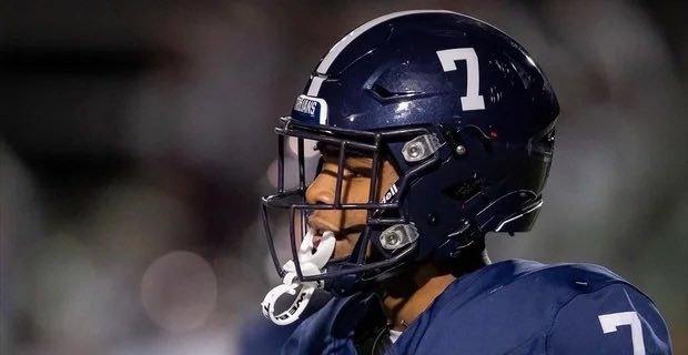 WhiteOutFB's tweet photo. 2028 Penn State commit @d_flemings02 is the 111th industry ranked player in the entire country for his class. He recently moved up a few spots in the rivals rankings. Penn State has a DOG coming to happy valley 

Congrats Deonte! https://t.co/A4XtCBrkpn