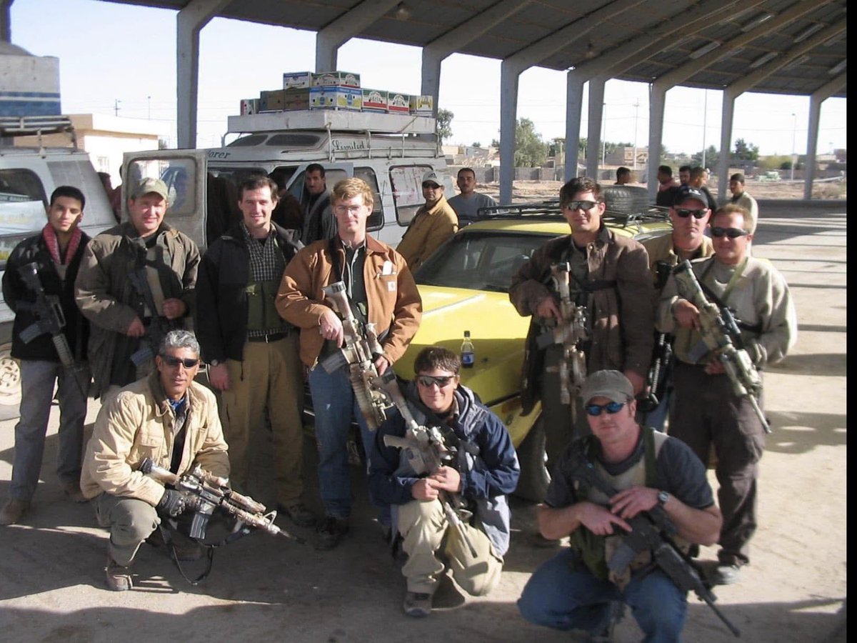 uncle_fury's tweet photo. Tourists with M4 &amp; M203😎😎😎😎 https://t.co/6tyUunCteR
