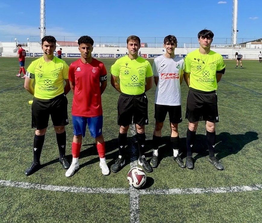 moralejacp's tweet photo. ‼️RESULTADO PARTIDO‼️

#JuvenilesCP🏴‍☠️

👏🏻!SOMOS DE PRIMERA!👏🏻

UC.LaEstrella 
      0-1
CP.MoralejaCahersa
⚽️- Jorge 

Nuestros Juveniles lucharon como guerreros, lo dieron todo en el partido de vuelta por la permanencia y lo consiguieron!💪🏼💪🏼💪🏼

VamooosssCP!!🏳️🏴

#SiempreCP🤍🖤 https://t.co/TtFWG0gUJk