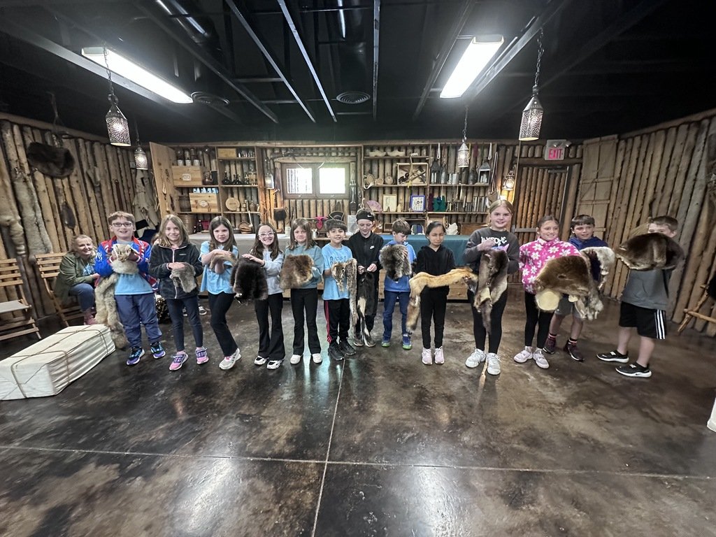 MISRockets159's tweet photo. Third graders enjoyed their field trip to Isle a la Cache last week! https://t.co/LowoZmZ2nc