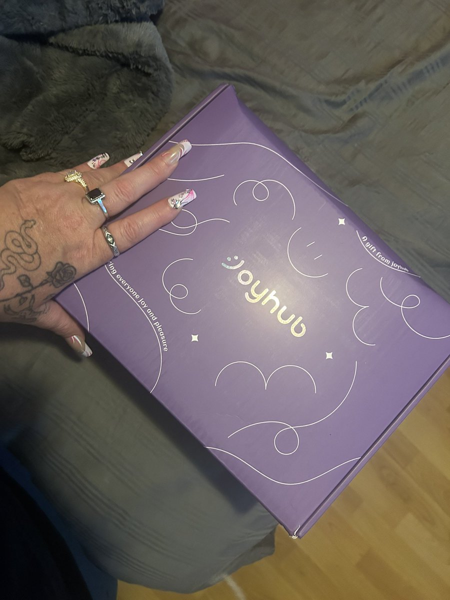 amberleelee1969's tweet photo. Sad my amazing trip with the best of the best had to end, but it was so exciting to come home to this package waiting for me! I can’t wait to open and play!

Stayed tuned! Unboxing is cummin! Might even make a few special tutorials for you guys! 😈

@JoyhubCollab @JoyhubOfficial https://t.co/5USVxqa9Sl
