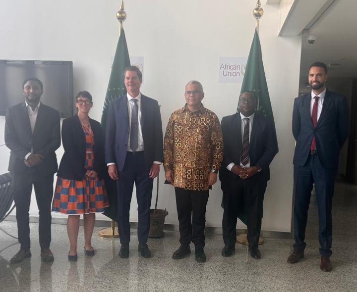 steveplalande's tweet photo. Honoured to meet Walter Parrs, Deputy Chief of Mission at the US Mission to the African Union in Addis Ababa, to discuss a US–Africa investment and trade platform. https://t.co/MDWcNIFu0i