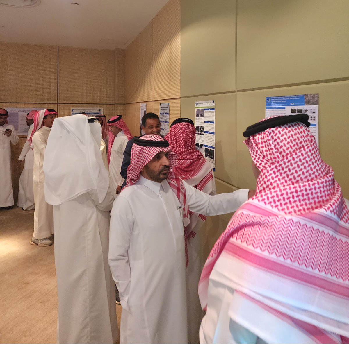 Sci_BU's tweet photo. جانب من الزيارات والحضور 

#جامعة_الباحة
#كلية_العلوم 
#البحث_العلمي https://t.co/W2YDguVZpI
