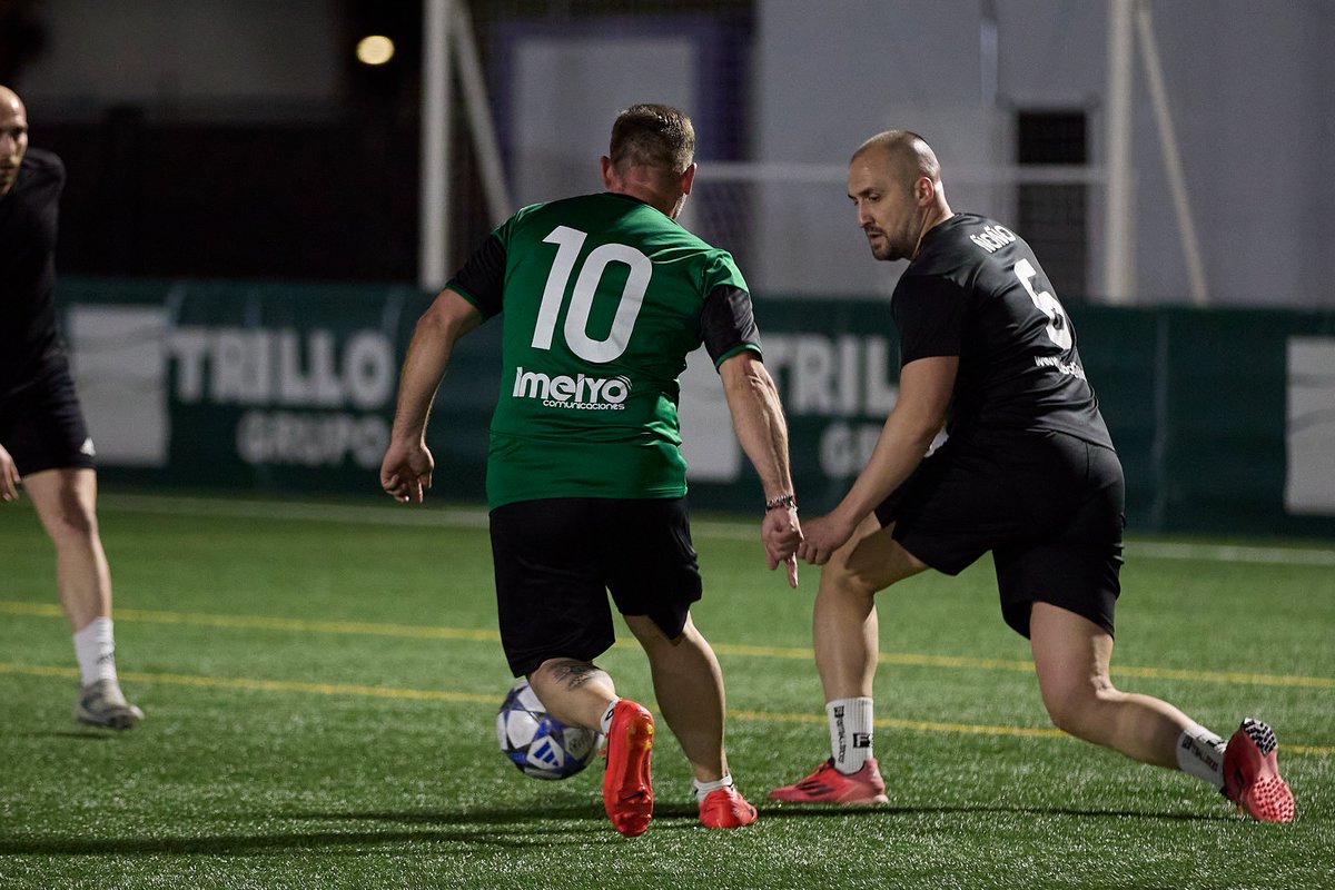 F7Elite's tweet photo. 📸 Galería 4º Jornada de la COPA PRIMAVERA del Grupo +35 AÑOS.

📲 Galería completa: https://t.co/itrT7risgR https://t.co/O96fWlsiiu