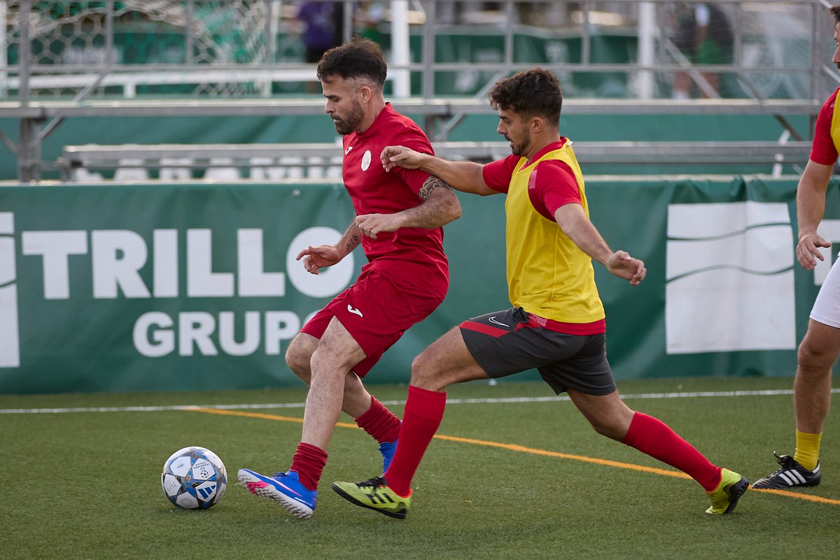 F7Elite's tweet photo. 📸 Galería 4º Jornada de la COPA PRIMAVERA del Grupo +35 AÑOS.

📲 Galería completa: https://t.co/itrT7risgR https://t.co/O96fWlsiiu