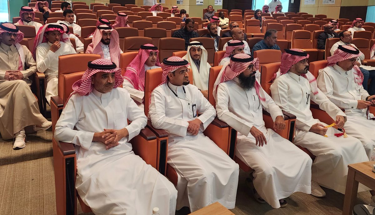 Sci_BU's tweet photo. جانب من الزيارات والحضور 

#جامعة_الباحة
#كلية_العلوم 
#البحث_العلمي https://t.co/41zEw4HCor