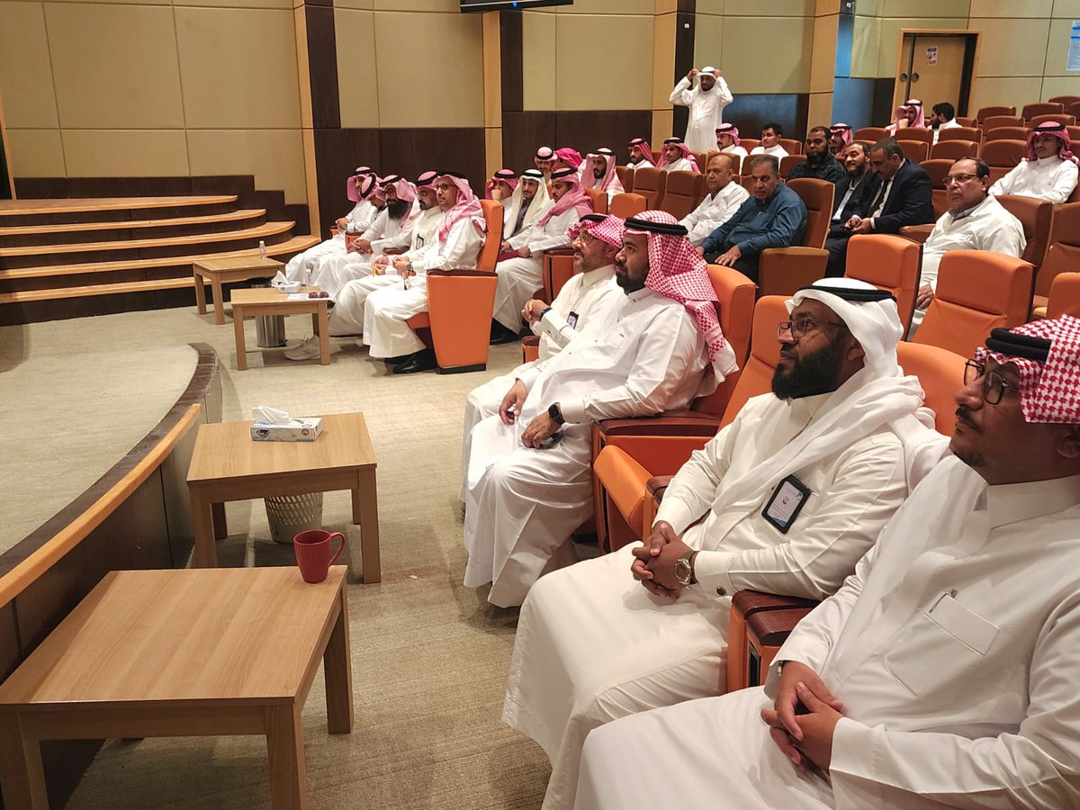 Sci_BU's tweet photo. جانب من الزيارات والحضور 

#جامعة_الباحة
#كلية_العلوم 
#البحث_العلمي https://t.co/41zEw4HCor