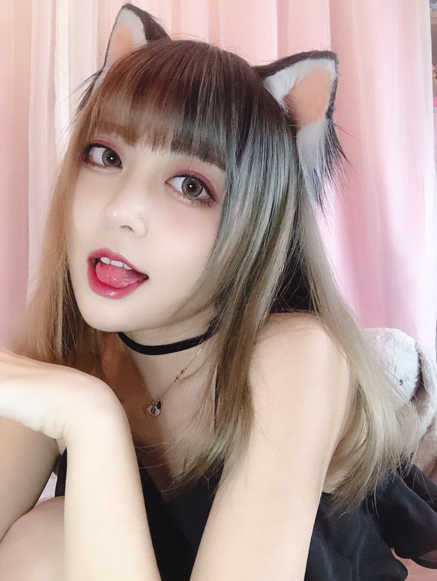 YUKO喵_ tweet media