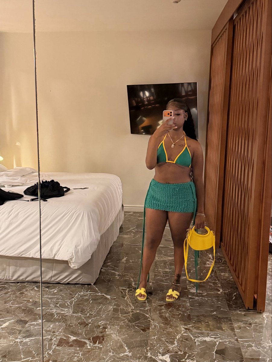 Earth2_M3's tweet photo. Def loved Jamaica more than Thailand https://t.co/HCD1mmFRL4