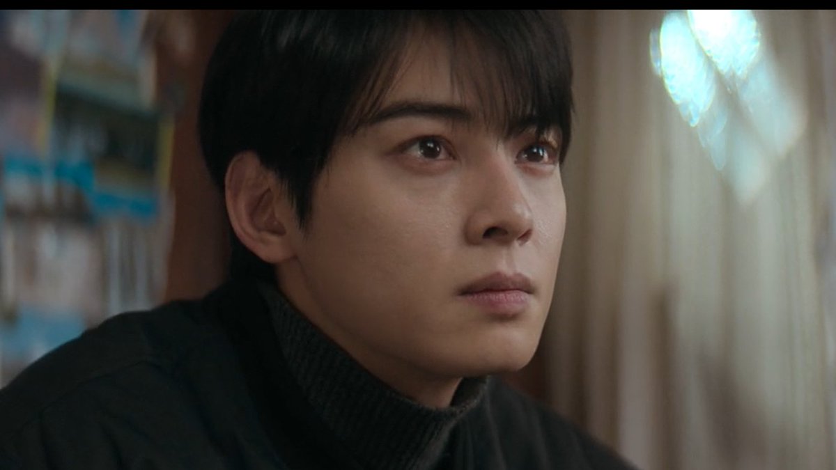 mrinathedreamer's tweet photo. I really like how they kept him looking slightly haggard sleep-deprived w noticeable eye bags--makes it painfully obvious that this guy hasn't had a single peaceful day or night in forever

#TheWONDERfools #ChaEunwoo https://t.co/vKWRsinD64