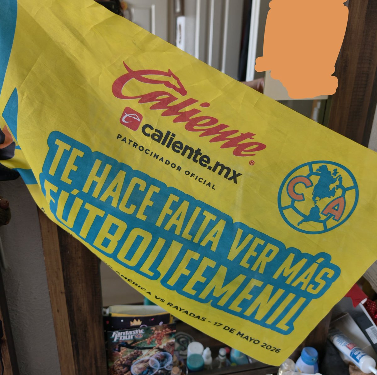 BlizzardCR's tweet photo. Jamás en mi perra vida me imaginé tener algo del América en mi casa
De verdad que el femenil cambia a la gente jsjsjsjsjjsjs https://t.co/GGmA5gQnxE