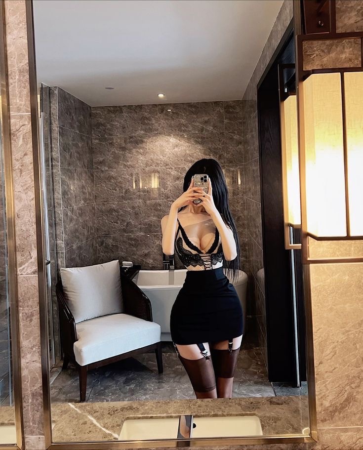 ayça tweet media