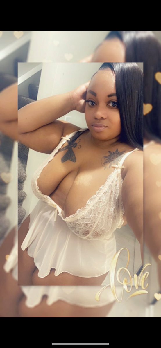 Mz. Caramel tweet media