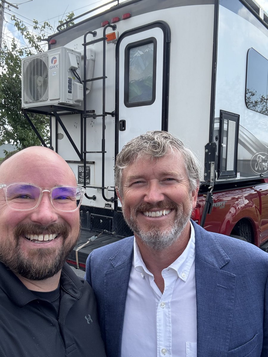 tyski's tweet photo. @PeterSchiff @RepThomasMassie As Mr. Massie’s constituent, I appreciate the effort I see from you on this platform. Vibes aren’t votes, but the feeling here in Northern Kentucky is that Thomas Massie wins this week. https://t.co/wBJDIeRnd0