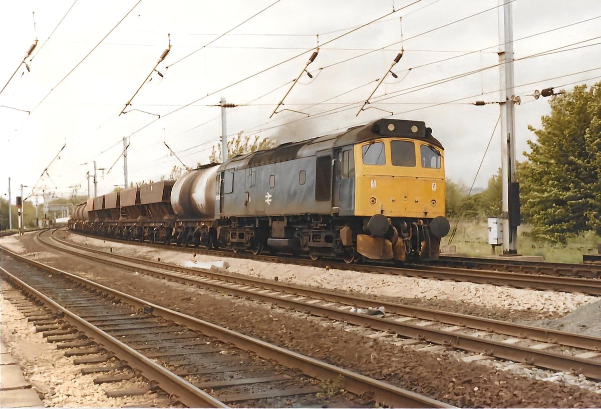SimonRecord1's tweet photo. 25315 at Lancaster on the 24th May 1985 https://t.co/bwG6czOBYx
