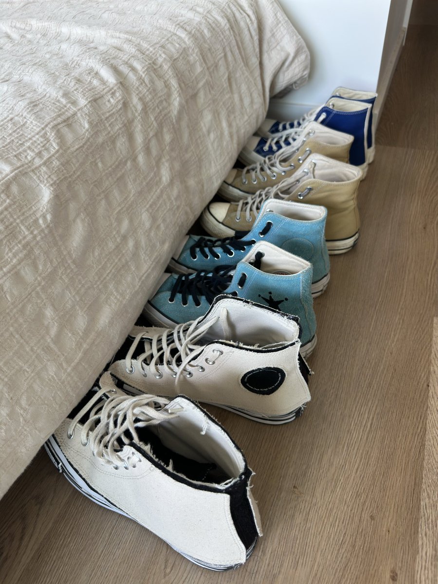 Laces tweet media