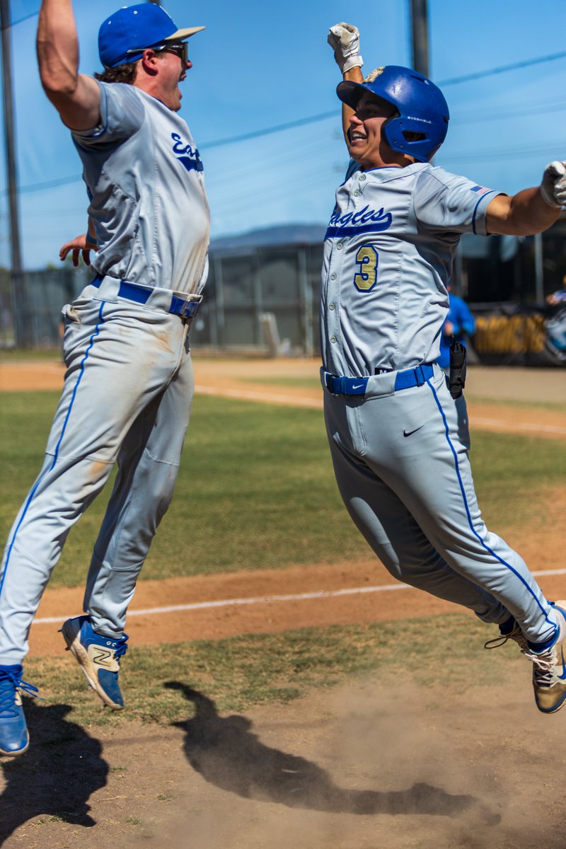 SMCHSBaseball's tweet photo. 📸 from last week's playoff win!
Catch the Eagles in action tomorrow for Round 2 of CIF-SS against Elsinore HS at SMCHS at 2:30 PM! Pack the Nest!
#wingmen | #wearesm https://t.co/jN6PePT7ze