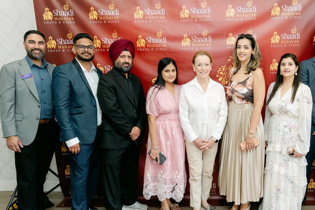 MagazineEnt's tweet photo. Heartfelt congratulations from South Asian Entertainment Magazine to the entire “Shaadi Mubarak” Photo &amp; Video team on the grand launch celebration. 

Wishing  success and many more achievements to the team. Special congratulations to Robin Kanozia and Harinder Sachdeva for this. https://t.co/4ENaMq2a7a