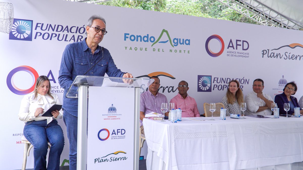 AplatanaoNews's tweet photo. Fundación Popular inaugura dos nuevos humedales artificiales en Las Piedras

Las obras contribuirán al saneamiento del río Inoa y benefician directamente a comunidades de San José de las Matas
#AplatanaoNews

https://t.co/bRw9aXx3R7 https://t.co/qca7Os7lm6