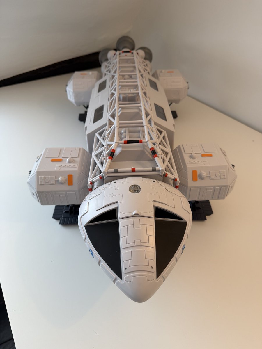 dannysullivan's tweet photo. My Space: 1999 giant Eagle arrived like the old 1976 toy, and I'm 11 years old all over again. This thing is amazing, the details inside and out. https://t.co/bR9SSjR0RB