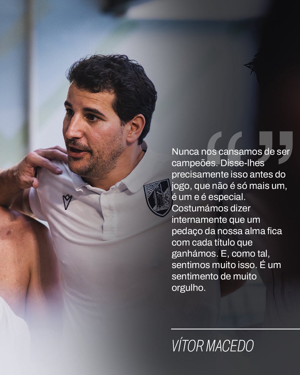 VitoriaSC1922's tweet photo. O timoneiro de (mais um) triplete ⭐️⭐️⭐️ As declarações de Vítor Macedo depois da conquista do Campeonato de Portugal A1 no fim de uma época histórica!
🗞️ Sabe mais em https://t.co/hvaX4c1pew e na App Oficial.
#UnidosPeloVitória • #ModalidadesVSC https://t.co/dd0yWIbwP0