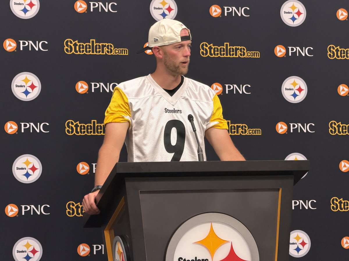 bepryor's tweet photo. “I don’t really consider anywhere else but here home.” 

Chris Boswell on what it means to get an extension that will keep him in Pittsburgh at least the next five years. 

Says he doesn’t think the change in ST coordinators will change what he does. https://t.co/GfI1TXRNc6