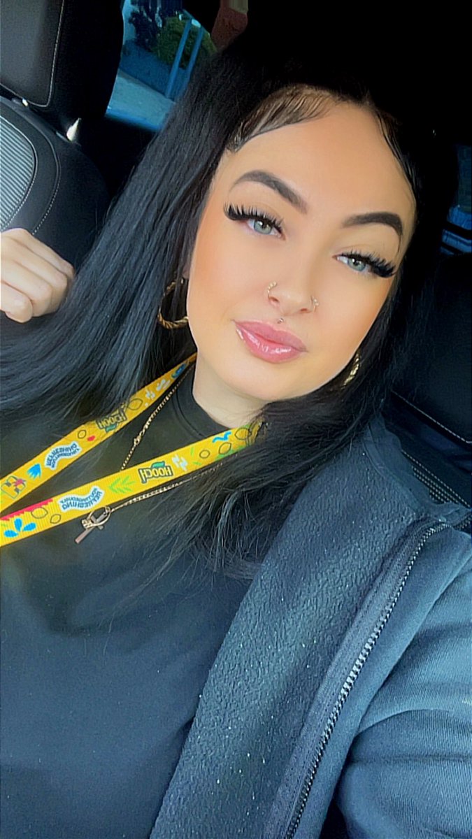 Queengoddessk's tweet photo. All I do is work &amp; all you do is work for me 🥰 https://t.co/oIFww9TfeW
