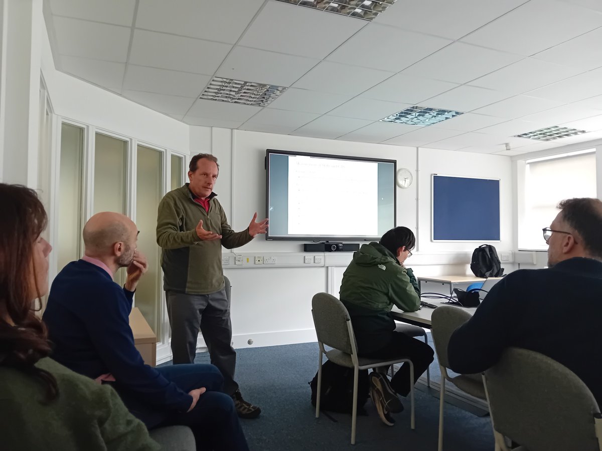 UoS_Economics's tweet photo. Today we hosted David Gill (@LifeAtPurdue ) for a talk on "Dynamic Investment in Teamwork Skill: Theory and Experimental Evidence", joint with Prowse &amp; Reddinger.  Insightful take on how incentives and team design shape #collaboration. #econtwitter #BehavioralEconomics #Teamwork https://t.co/zvf4HPMN9L
