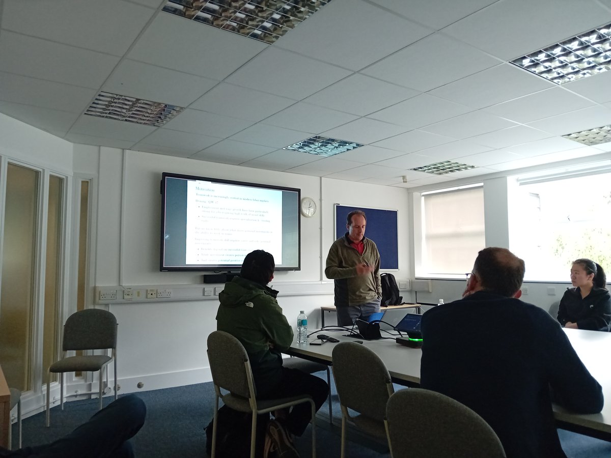 UoS_Economics's tweet photo. Today we hosted David Gill (@LifeAtPurdue ) for a talk on "Dynamic Investment in Teamwork Skill: Theory and Experimental Evidence", joint with Prowse &amp; Reddinger.  Insightful take on how incentives and team design shape #collaboration. #econtwitter #BehavioralEconomics #Teamwork https://t.co/zvf4HPMN9L