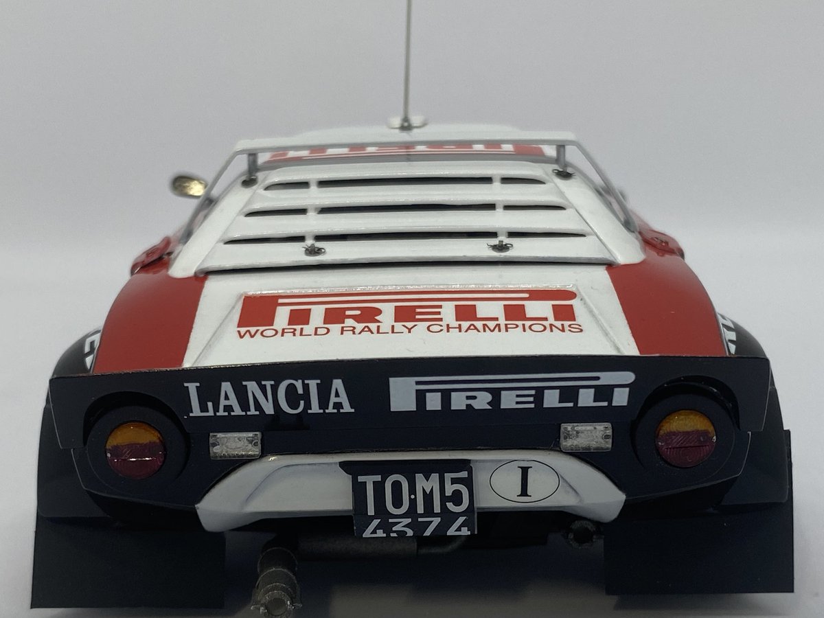 Mk3Sage's tweet photo. ハセガワ1/24 ランチア　ストラトス　HF 1978 サンレモラリー　ウィナー
完成。
車体の白、赤、黒は塗り分け。他はデカール。キット自体が古かったので懸念してましたが、意外と大丈夫。今ハセガワさんのHPには載ってないので、カタログ落ちなのかな。
ラリープレートは貼り忘れ https://t.co/owwdAFrbjg