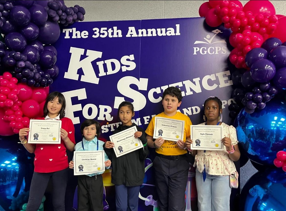 PBESBEES's tweet photo. Please join us in giving a HUGE congratulations to  Sebastian Chacon 🎓 for earning "🥇 1st Place in Materials Science " at the 35th Annual Kids for Science (KFS) Expo! Congratulations to Christian Rivero, Nyla Pinnock, Bhurichaya (Pauline) Bhekasut, and Snow Bai for their works. https://t.co/j7aXuSY6YX