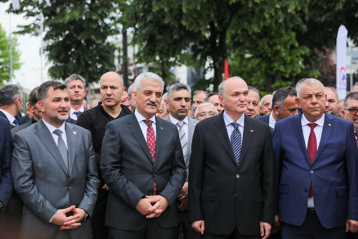 Faruk Özlü tweet media