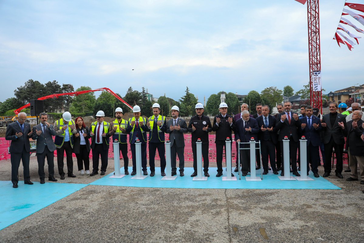 Faruk Özlü tweet media