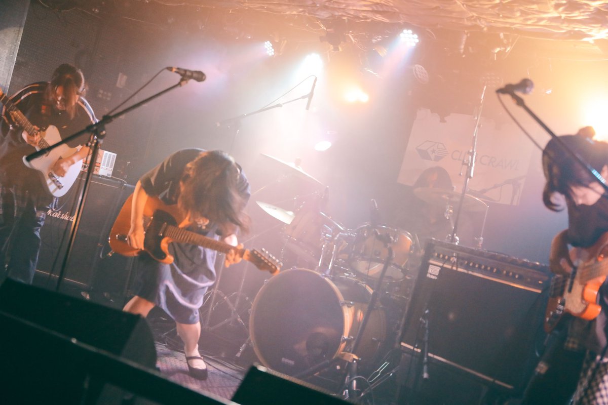 AoAu_official's tweet photo. ♬本 日 の ＡｏＡｕ♬

★✴︎2026.05.18 ✴︎★
渋谷 CLUB CRAWL pre. 『Crawls』

❶monsoon
❷ランドリー
＊
❸神様
❹天使の歌
❺サイダー

ありがとうございました！

photo by 上石千聖 https://t.co/Mk6gbaiqol