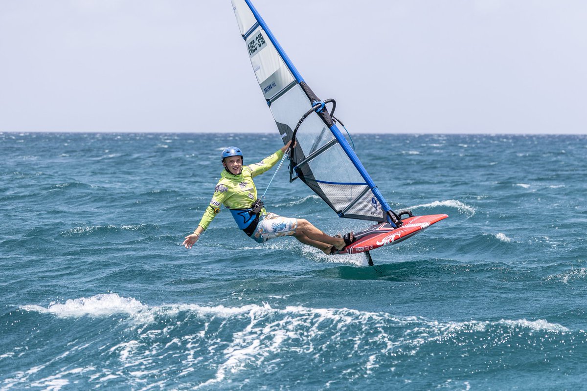WSCASurflessen's tweet photo. Dit is Matthijs, winnaar van de Aruba High Winds. Ooit is Matthijs begonnen met windsurfen en dat deed hij een paar jaar geleden bij de WSCA.
Wil jij ook zo'n mooi leven met mooie reizen naar mooie windsurfspots, dan zul je toch eerst moeten leren windsurfen. En dat kan bij ons https://t.co/gMePndhNQk