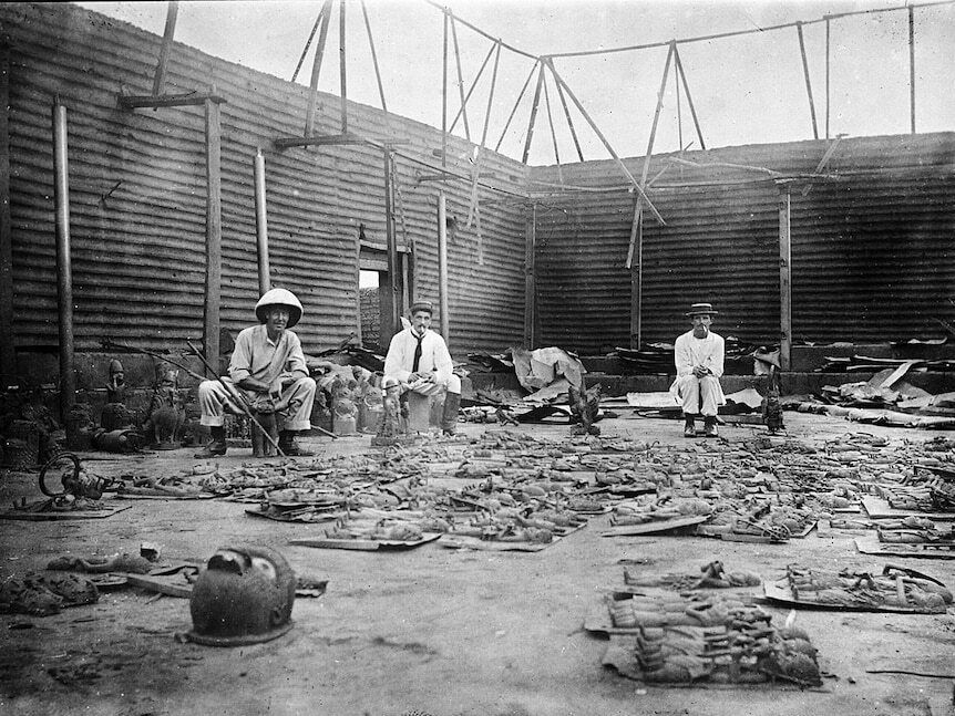HistoryVille's tweet photo. Inside the palace of Oba Nogbaisi Ovonramwen of Benin after the raid by British looters, 1897. A majority of these treasures now litter the British Museum in London and other museums in Europe and the United States. #HistoryVille https://t.co/9G2Gebm33D