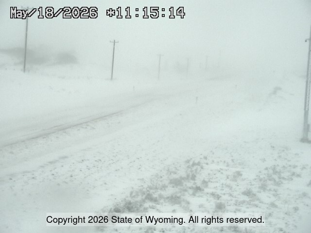 D2PIO's tweet photo. U.S. 287/WYO 789 just closed from Muddy Gap to Rawlins. Pic is at Willow Hill. No estimated time of reopening. #wyoroad https://t.co/hPXxDQQmYA