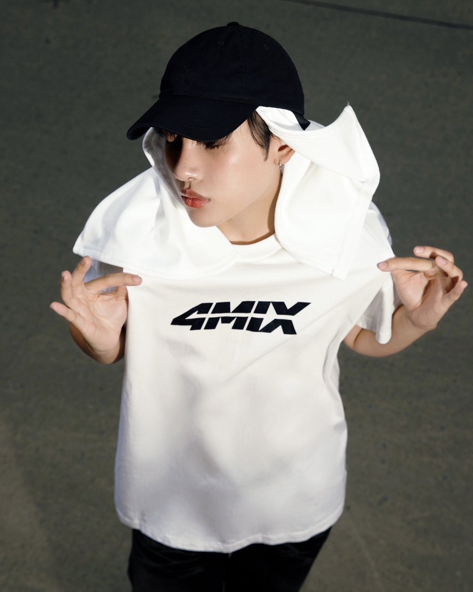 4mixofficialth's tweet photo. 3 DAYS LEFT — Almost sold out 👀

OFFICIAL MERCH PRE-ORDER 🔥

“ RE:LOGO COLLECTION “

RE:LOGO T-Shirt : 590 THB
RE:LOGO MUFFLER TOWEL : 550 THB

Pre-orders will be available 
from 15.05.2026 – 21.05.2026 🕛

ORDER NOW — CLICK LINK 🖇️
https://t.co/b0KPy8xqZE 👈🏻

#4MIX https://t.co/sVfYB0bgBk