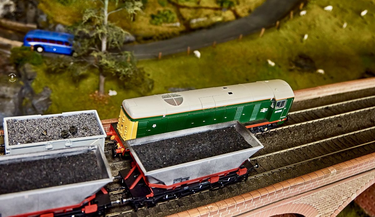 DougieCoullPix's tweet photo. O Gauge Group layout at Bo’ness station.

#photography #trains #bkrailway #railway #modelrail #ogauge #modeltrains https://t.co/9b7NH83l9n