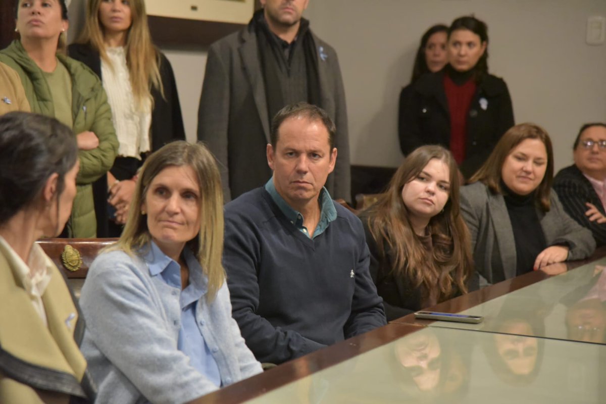 JuaneEBP's tweet photo. Junto al gobernador @JPValdesok, seguimos fortaleciendo el trabajo entre el sector público y privado para impulsar el crecimiento de Corrientes. https://t.co/h5o1RcG5HC
