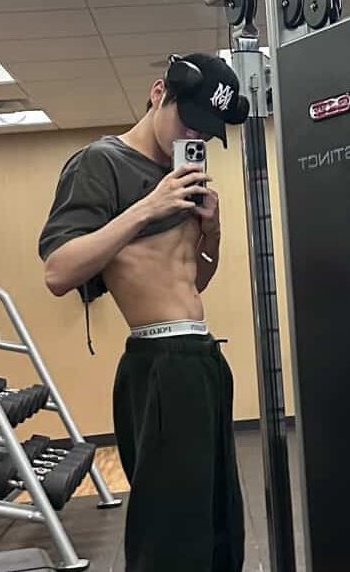 AmizaSherry's tweet photo. Kang Daniel 👑

Cr. https://t.co/ycHx5BGAZZ