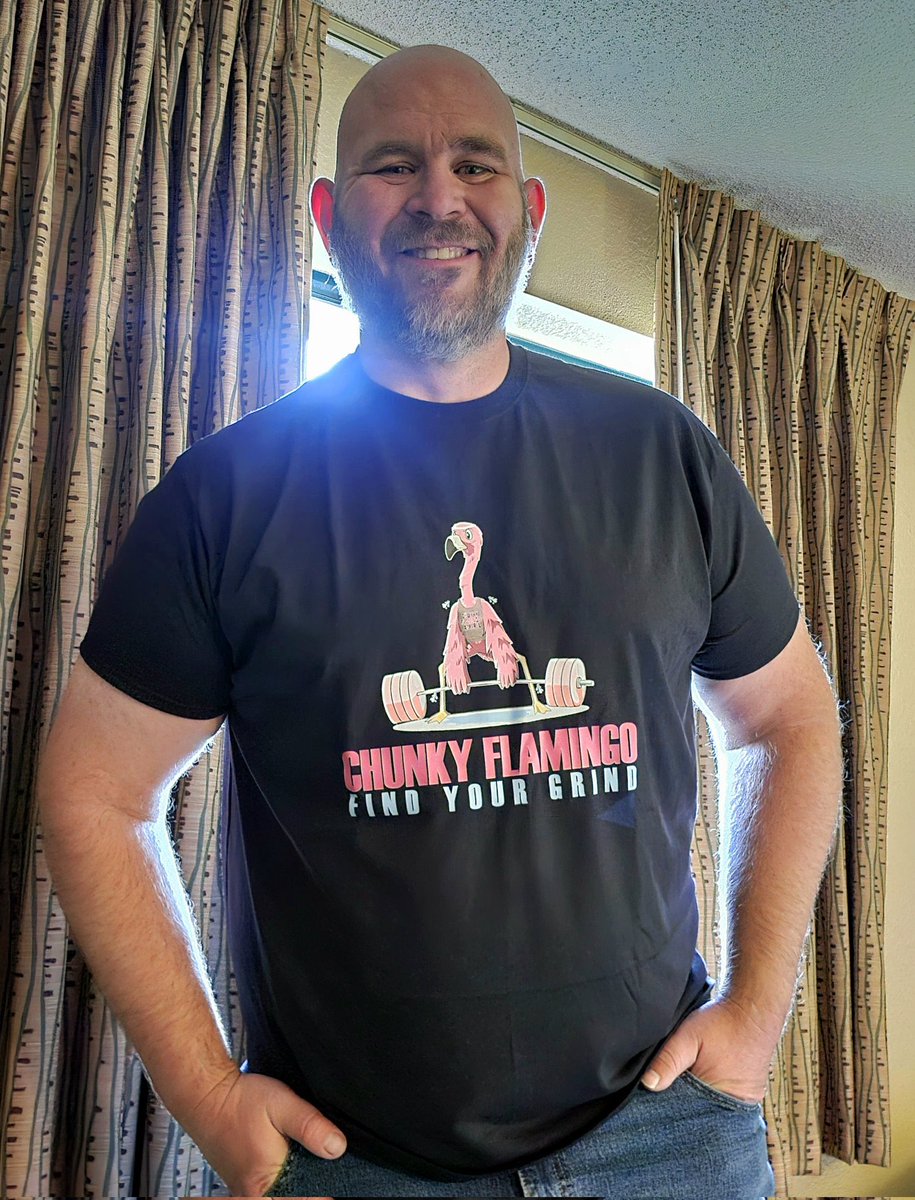ChunkyFlamingo's tweet photo. It’s #MingoMonday and a great day to #RockTheMingo… whether your are grinding away in the gym 🏋️♀️ 🧘♂️ or running kids 👶 🧒 to and from ChunkyFlamingo has something that comfortable! So add to cart 🛒 and it will ship today! https://t.co/LUjejp9fP0 use code chunky20 to save 20% https://t.co/QNhOqapeV8
