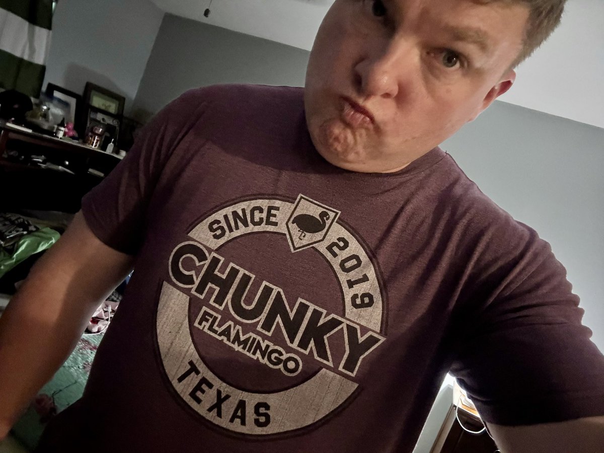 ChunkyFlamingo's tweet photo. It’s #MingoMonday and a great day to #RockTheMingo… whether your are grinding away in the gym 🏋️♀️ 🧘♂️ or running kids 👶 🧒 to and from ChunkyFlamingo has something that comfortable! So add to cart 🛒 and it will ship today! https://t.co/LUjejp9fP0 use code chunky20 to save 20% https://t.co/QNhOqapeV8